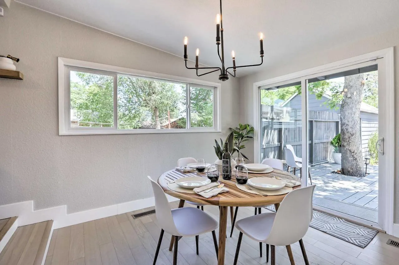 Midtown Reno Oasis With Furnished Deck And Fire Pit Villa Holiday home