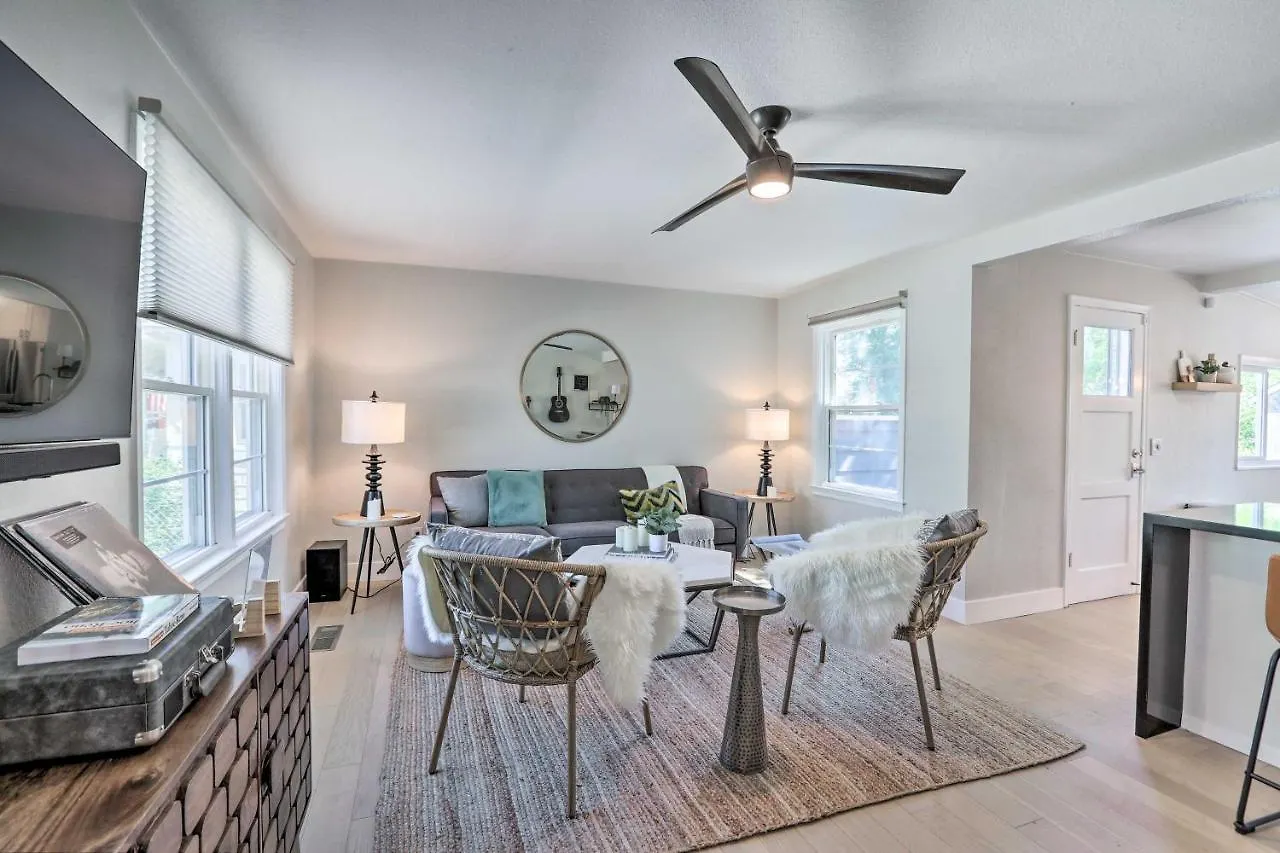 Holiday home Midtown Reno Oasis With Furnished Deck And Fire Pit Villa