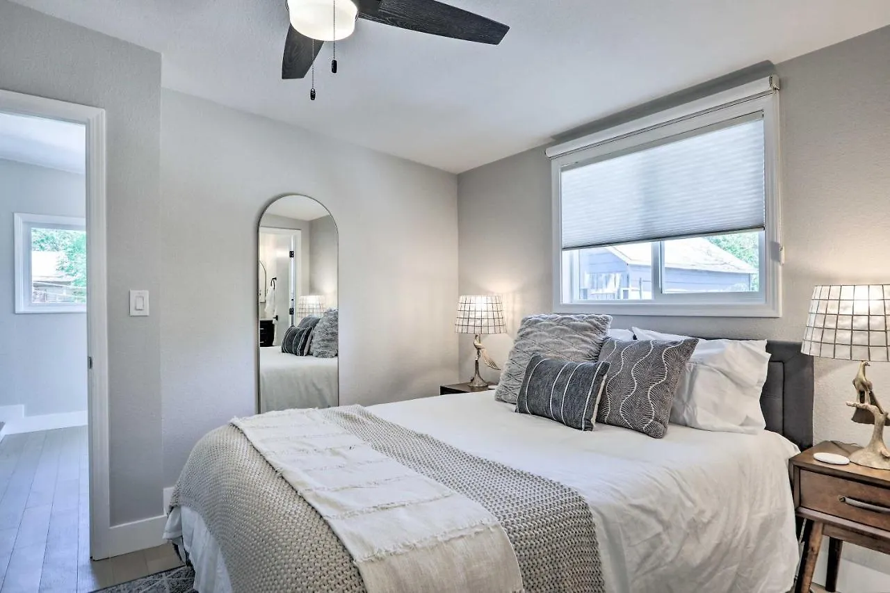 Midtown Reno Oasis With Furnished Deck And Fire Pit Villa 0*,  United States