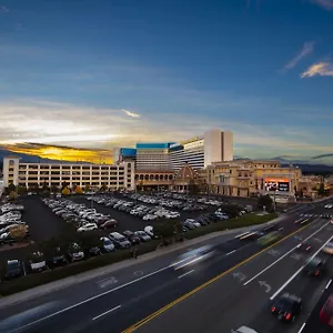 Peppermill Casino Курортный комплекс