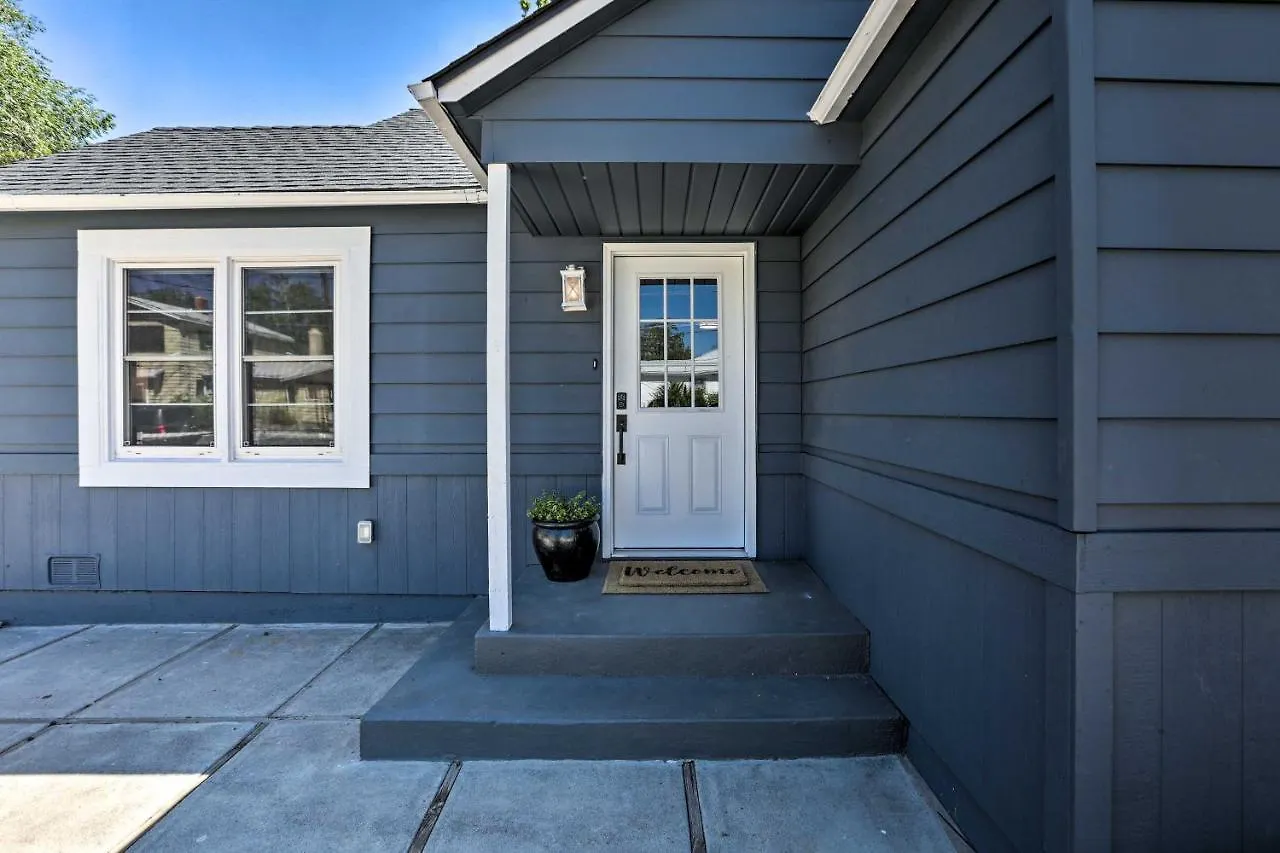 Midtown Reno Oasis With Furnished Deck And Fire Pit Villa Holiday home